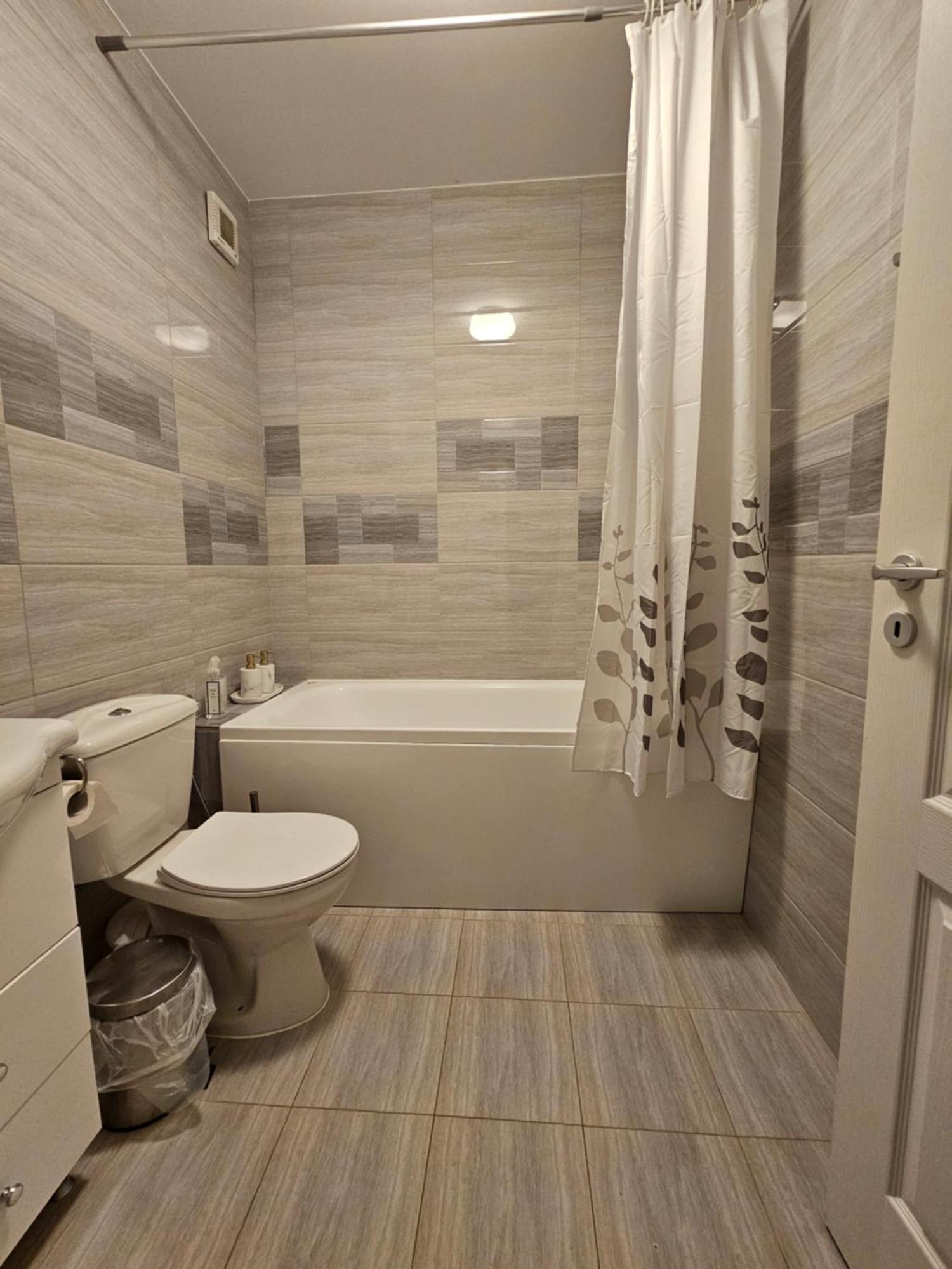 Exclusive Living Apartment ブカレスト エクステリア 写真