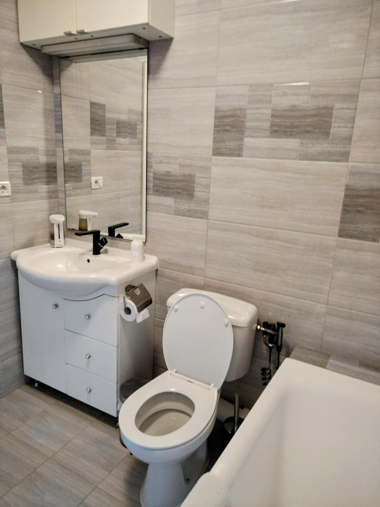 Exclusive Living Apartment ブカレスト エクステリア 写真
