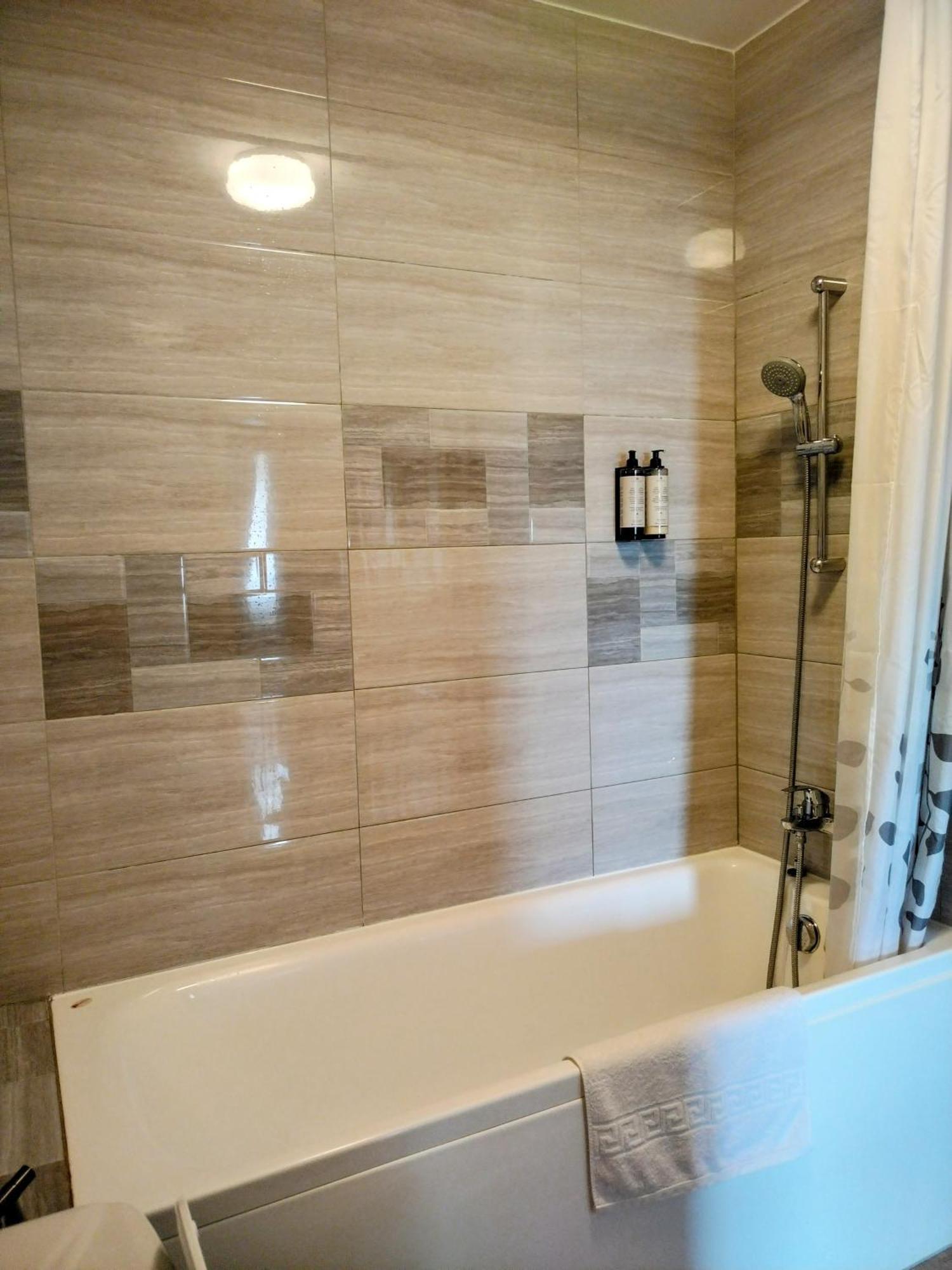 Exclusive Living Apartment ブカレスト エクステリア 写真